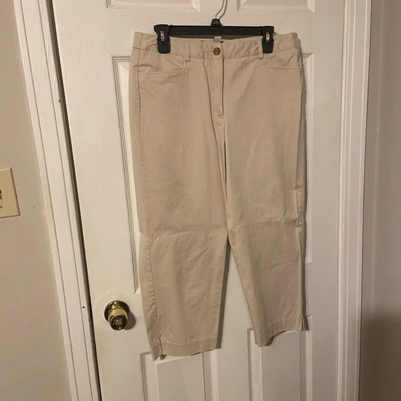 Kim Rogers women’s Beige Chinos - Picture 5 of 7